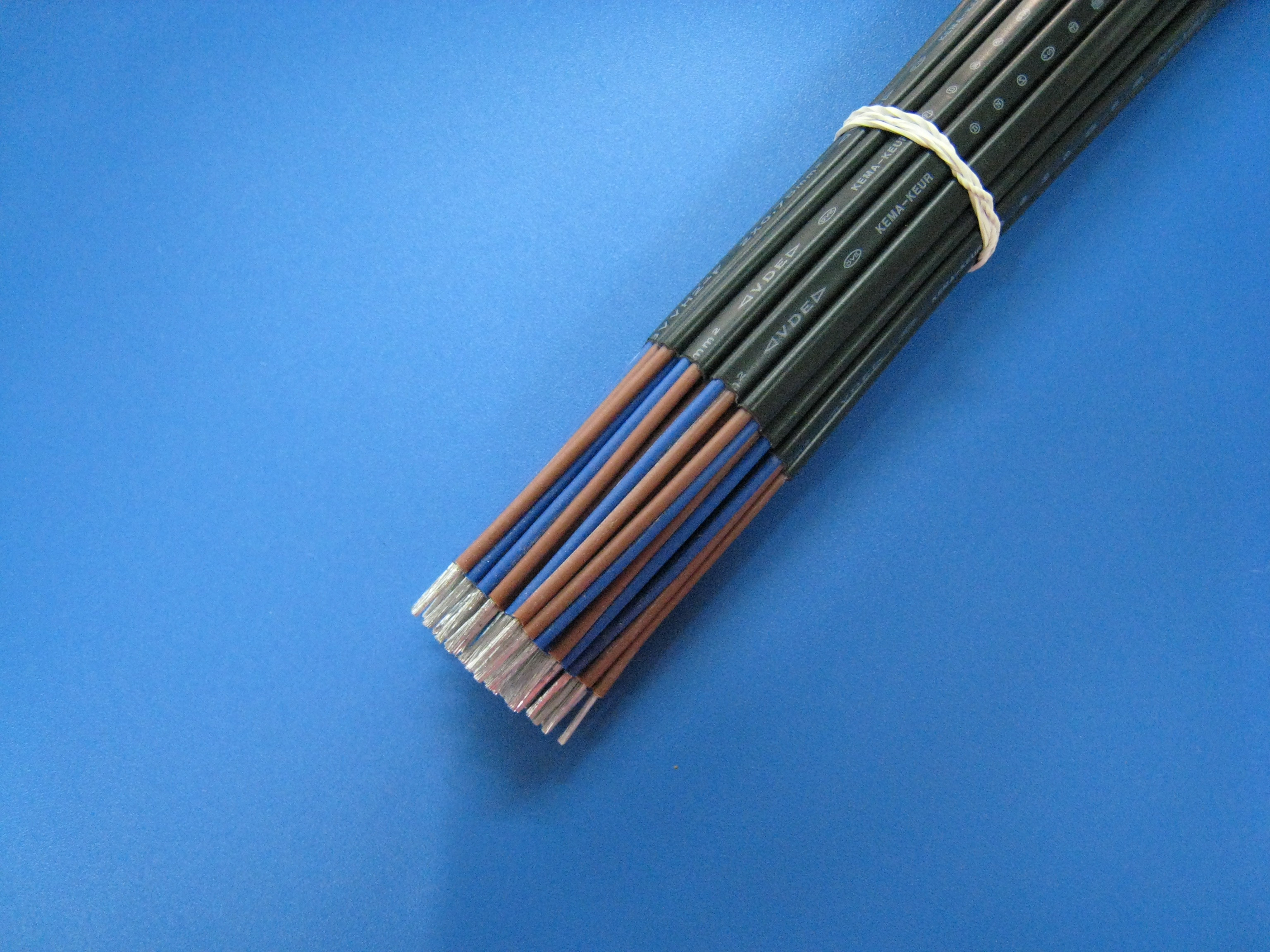 電源線(xiàn)